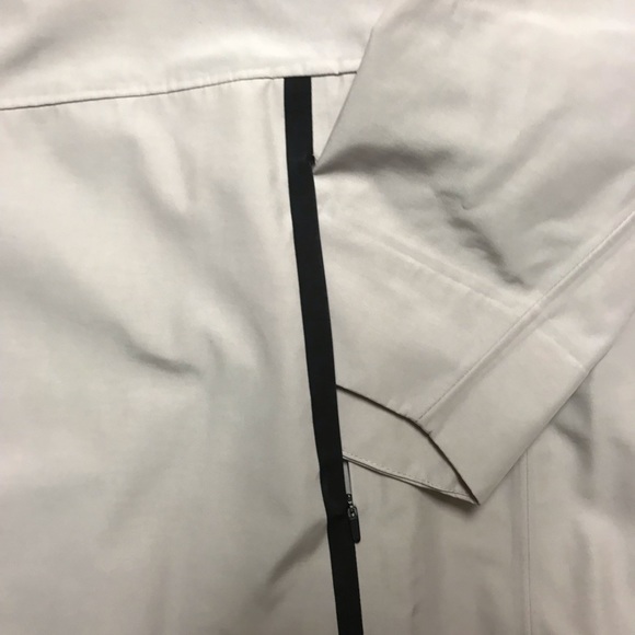 Nike Woven Tech Jacket - Picture 7 of 8